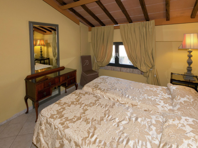 Bedroom 2, Belvilla by OYO Loreto, Grosseto
