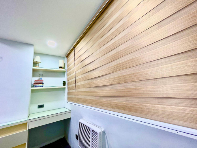 Others 5, Spacious, Neat & Tidy 1-BR Condo with Swimming Pool, near Malls, NAIA, Pasay City