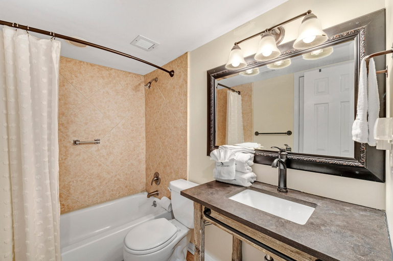 Bathroom 3, Seaspray West 503- Gulf Front, Escambia