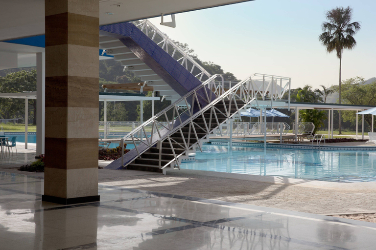 Sport & Beauty 2, Marriott Maracay Golf Resort, Mario Briceño Iragorry