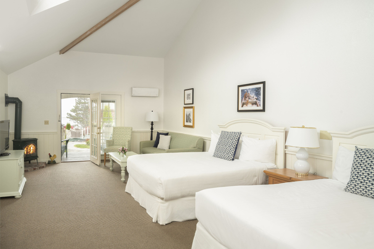 Bedroom 3, Spruce Point Inn, Lincoln