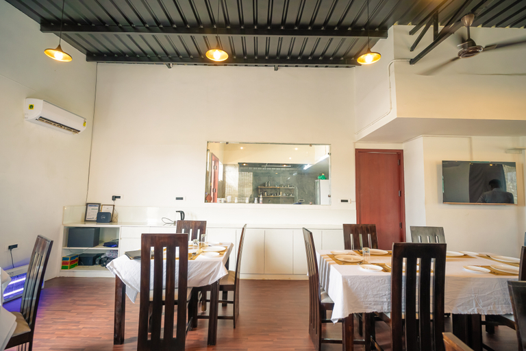 Food & Drinks 5, J60 Suites, Delhi