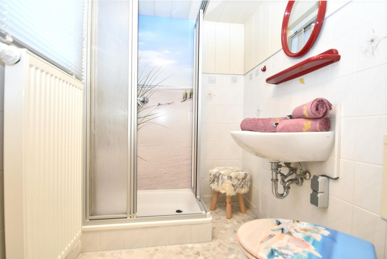 Bathroom 3, Holiday Home With Terrace in the Harz Mountains, Harz