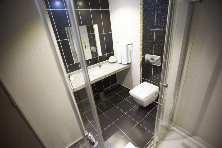 Bathroom 4, Mersin Oteli, Merkez