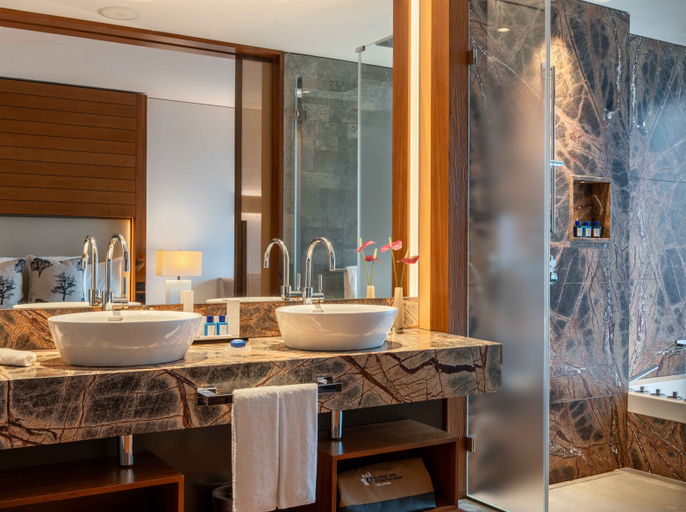 Bathroom 5, Burgenstock Hotel & Alpine Spa, Nidwalden