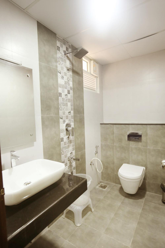 Bathroom 3, Hotel Kek Grand Pvt Ltd, Kancheepuram