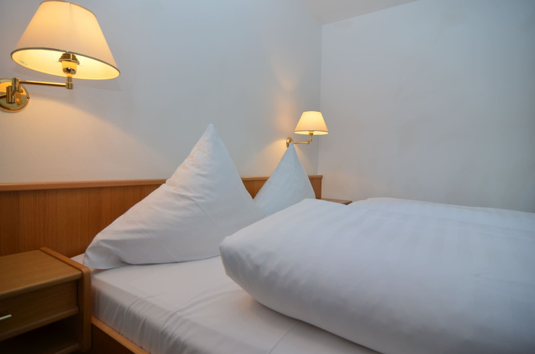 Bedroom 3, Wohnung in Rotthalmunster mit Balkon, Passau