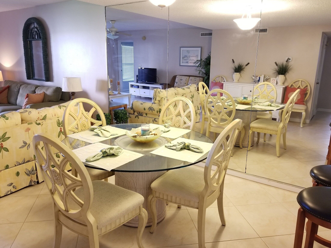 Food & Drinks, 2 Bed, 2 Bath, Ocean View, Poolside - Sea Place 13137, Saint Johns