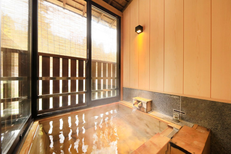 Others 4, 日長庵 桂月, Achi
