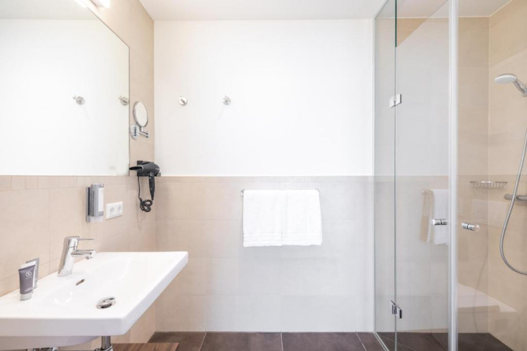 Bathroom 4, Garner Hotel KLAGENFURT � MOSER VERDINO by IHG, Klagenfurt