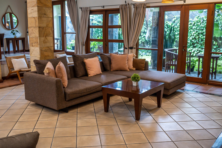 Pasteur Beautiful and Luxury House, Bandung
