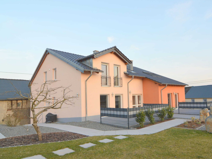 Apartment with a view of the countryside, Vulkaneifel