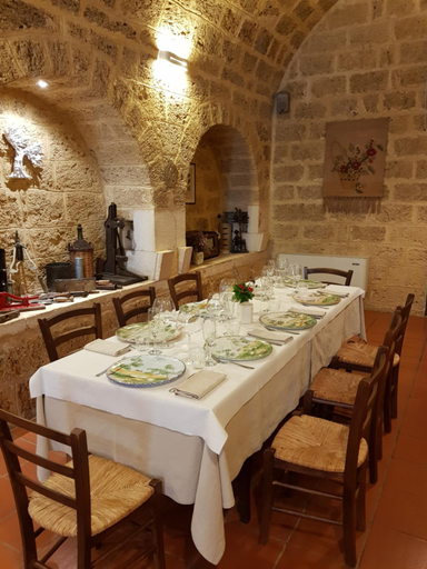 Food & Drinks 4, Tenuta Patruno Perniola, Bari