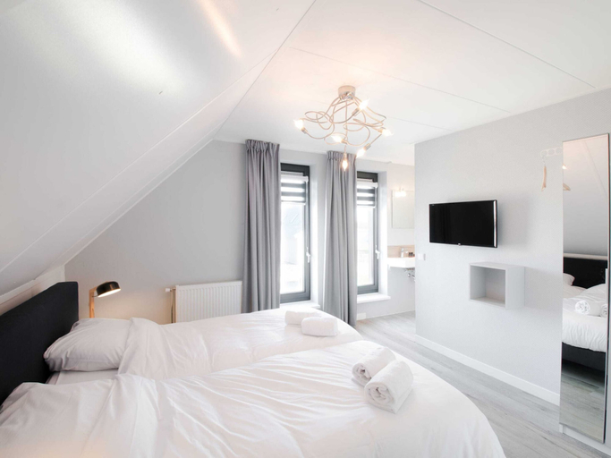 Room 5, Villa Oesterdam Comfort Extra 8 Persons, Tholen