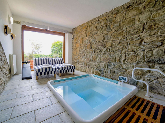 Others 5, Magnificent Villa, Extremely Panoramic Position, Sauna, Hot Tub, Private Pool, Arezzo