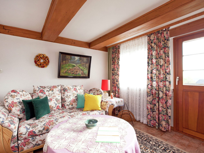 Bedroom 5, Ferienwohnung im Schwarzwald mit Garten, Waldshut