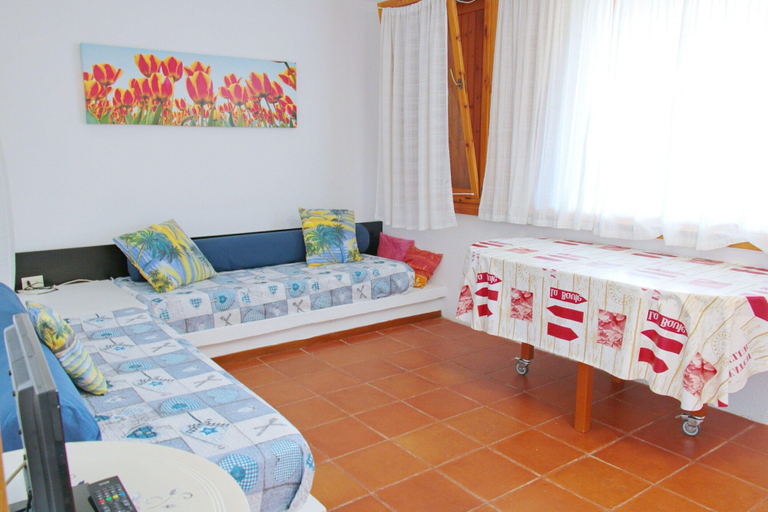 Living room 4, Apartment in Olbia With Garden, Olbia-Tempio