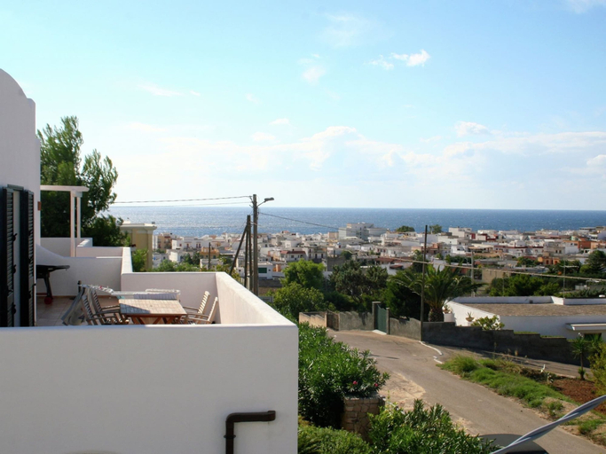Others 4, Apartment in Salento With Sea View & Pool, Lecce