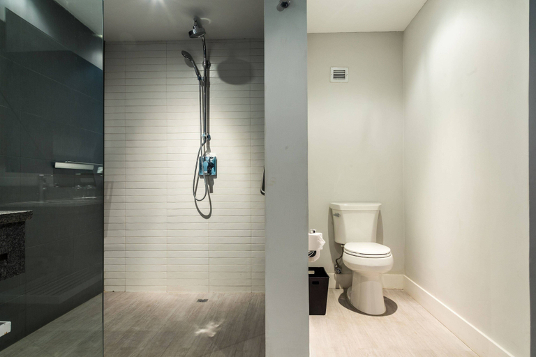 Bathroom 5, Marriott Maracay Golf Resort, Mario Briceño Iragorry
