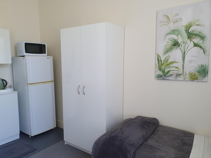 Others 4, Work Stay 123 Central City, Dunedin