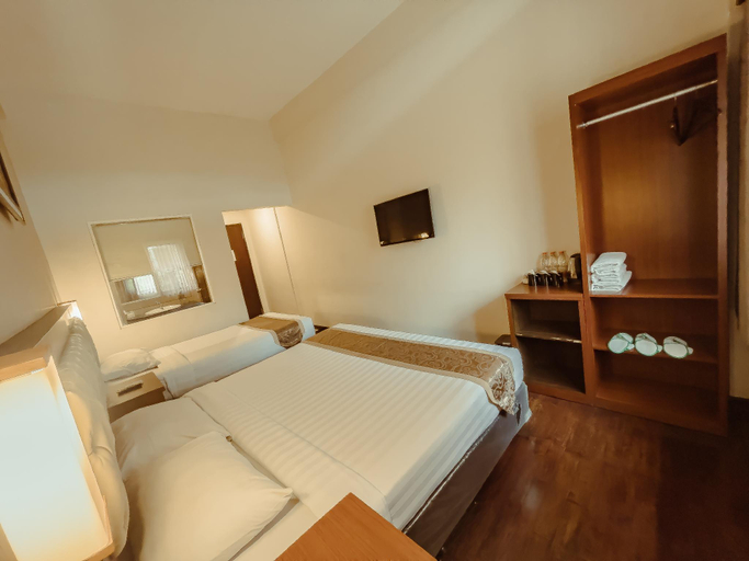 Bedroom 9