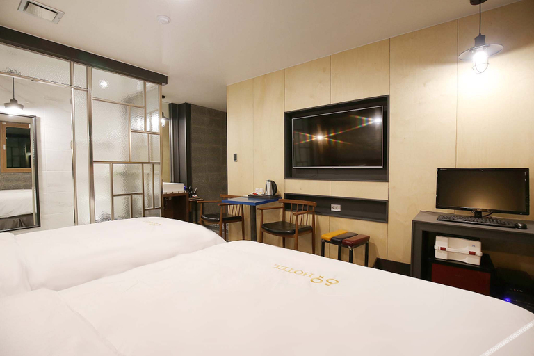 Bedroom 2, Cheonan Hotel 69, Cheonan