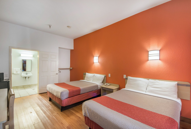 Bedroom 3, Americas Best Value Inn & Suites Humble, Houston