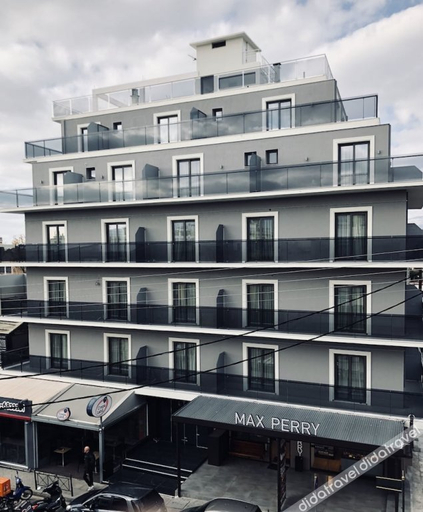 CHROMA FASHION ROOMS & APARTMENTS, Attica
