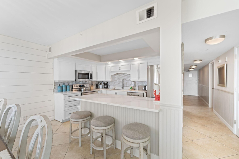 Food & Drinks, Seaspray West 304- Gulf Front, Escambia