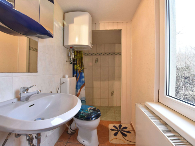 Bathroom, Cozy Apartment in Boltenhagen Germany near Beach, Nordwestmecklenburg