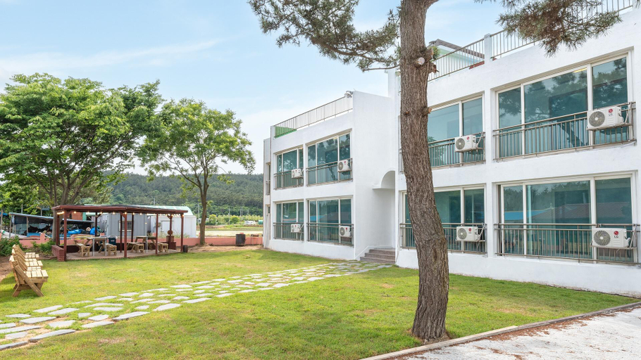 Others 4, taean yeonpo haibada pension, Taean
