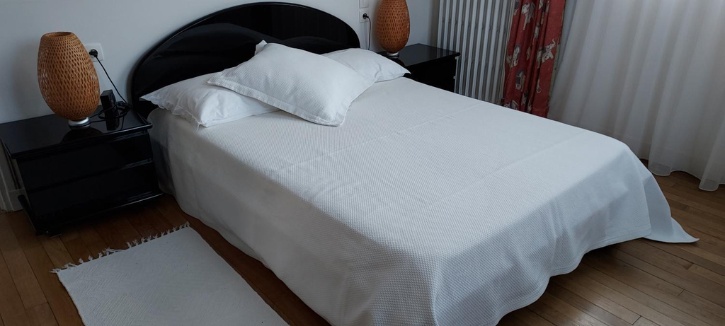 Others 3, Chambre 2 Vue sur le jardin, Yvelines