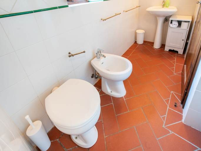 Bathroom 5, Holiday Home in Tuscany With Vineyards, Florence