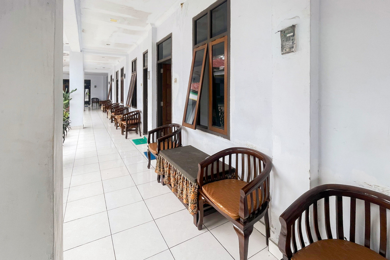 Others 4, RedDoorz Seven 71 One, South Bengkulu