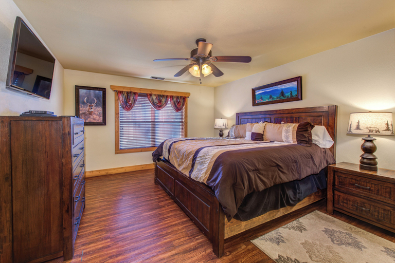 Bedroom 3, Aqua Paradise - Six Bedroom Chalet, Sevier