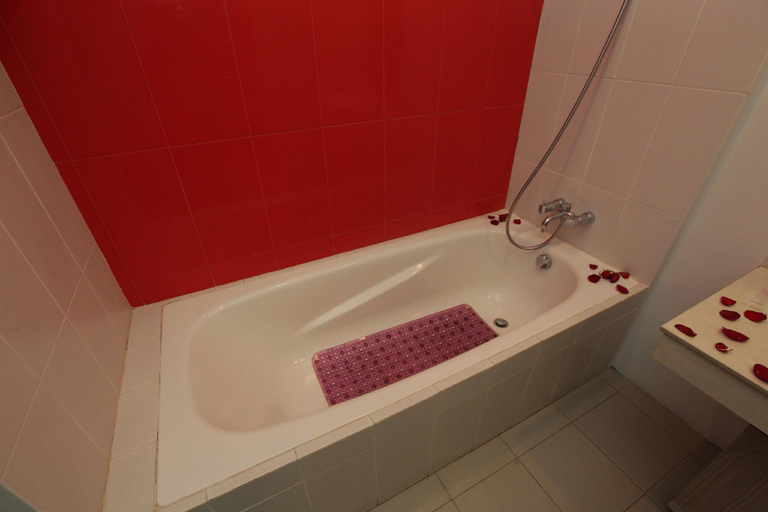 Bathroom 4