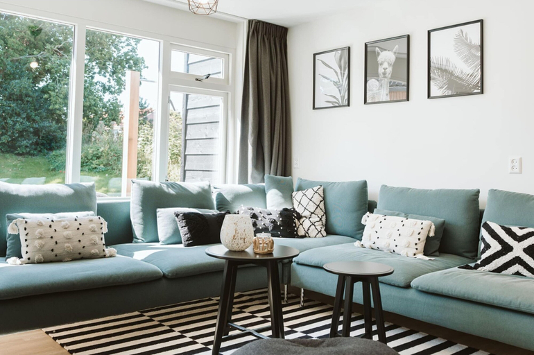 Living room 5, Modern Holiday Home With Spacious Garden and Terrace Suitable for 5 People, Goedereede