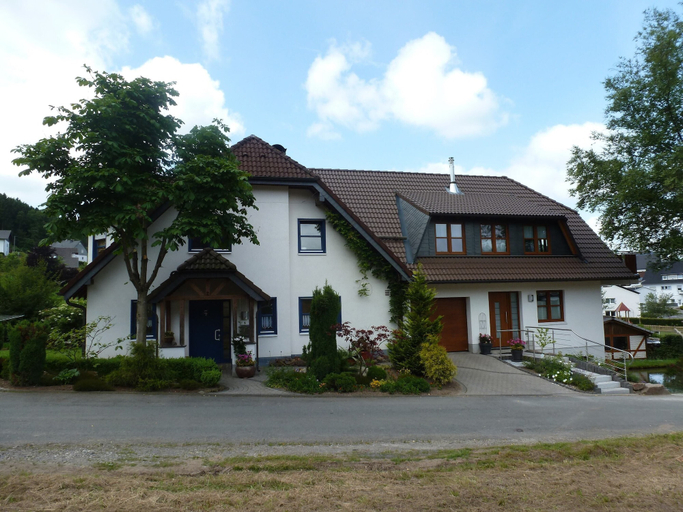 Apartment with private garden in Brachthausen, Olpe