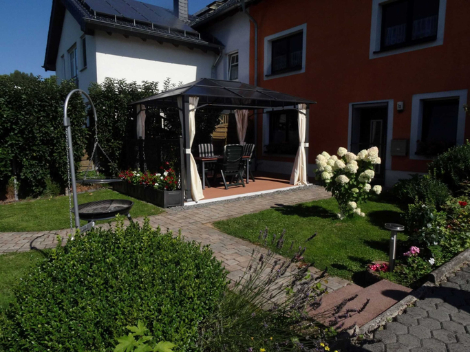 Exterior & Views 2, Modern Apartment in Eifel Near Forest, Vulkaneifel