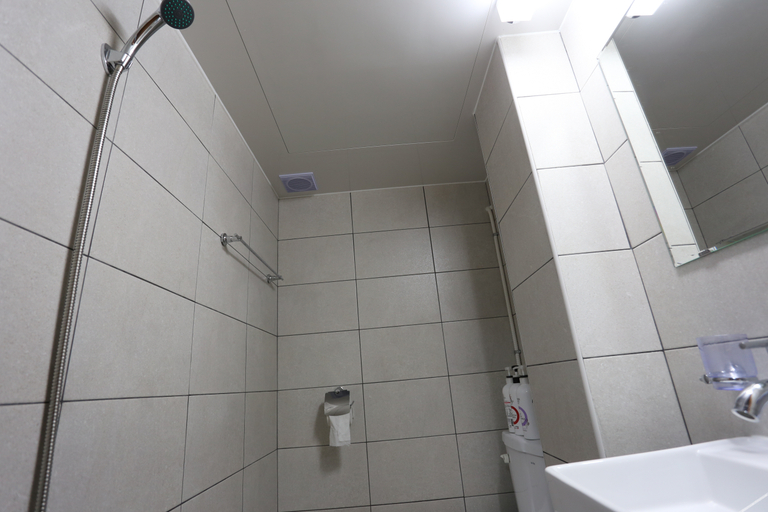 Bathroom 3, Yeongdeungpo Sun Motel, Yeongdeungpo