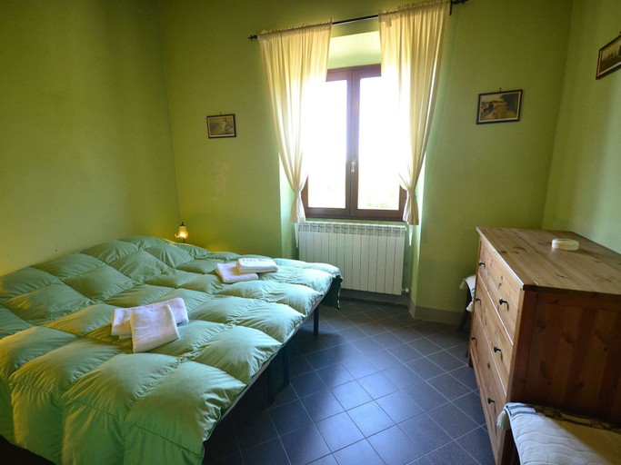 Bedroom 4, Scenic Apartment With Pool, Florence