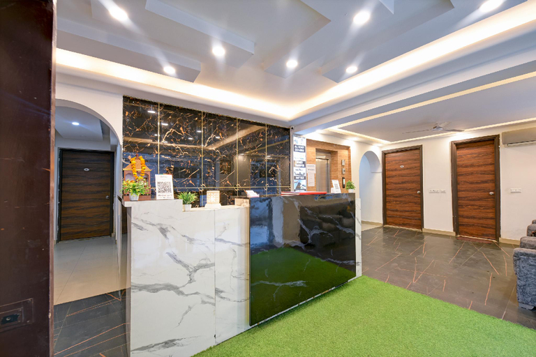 Hotel Empire Suites Near Delhi Airport, West
