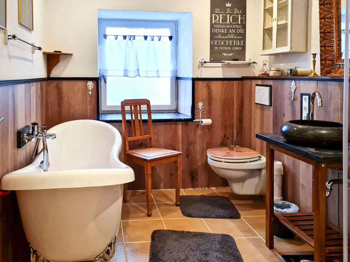 Bathroom, Apartment in Deudesfeld With Private Terrace, Vulkaneifel