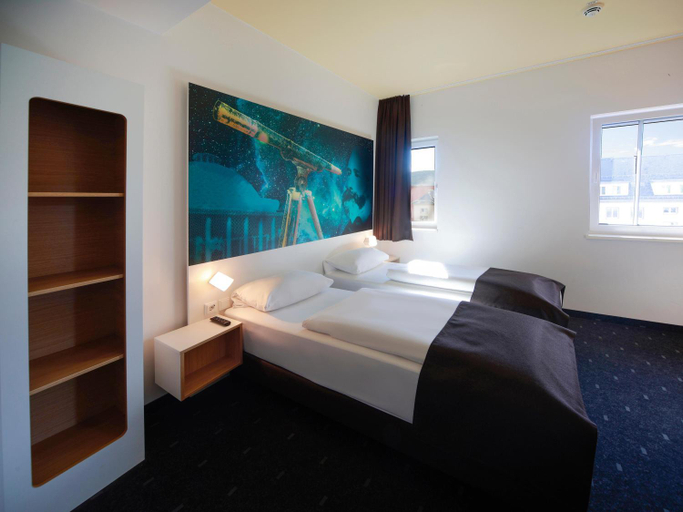 Bedroom 6