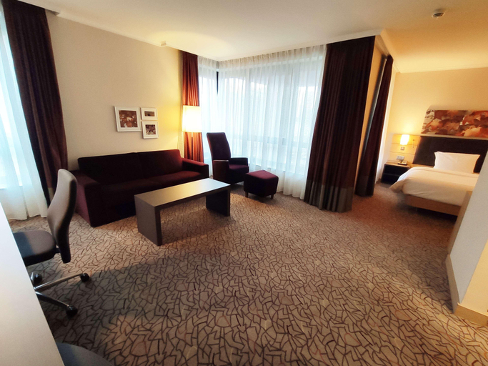 Bedroom 8