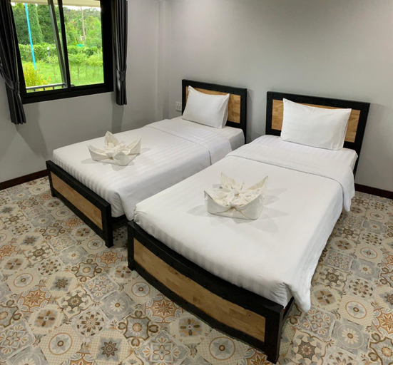 Bedroom 12