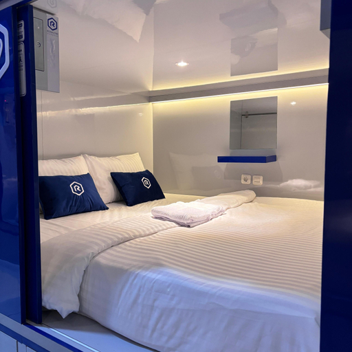 Rosalyne Sleepbox Prime Malioboro - Bhayangkara - Tap to explore photos