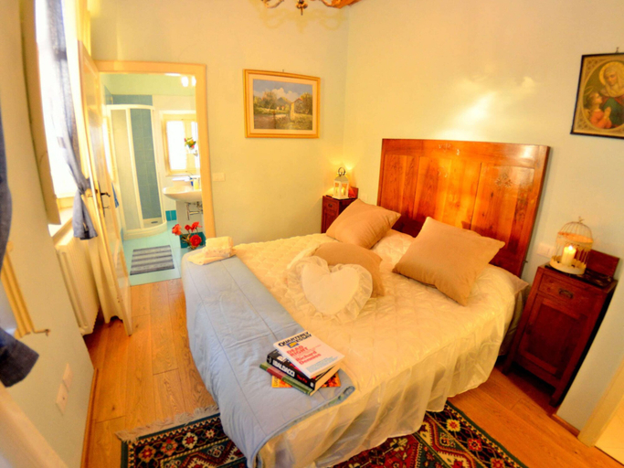Bedroom 2, Lucca Retreat With Pool, Lucca