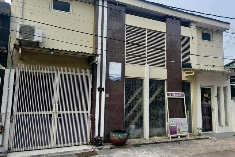Jala in De Kost Syariah, Surabaya