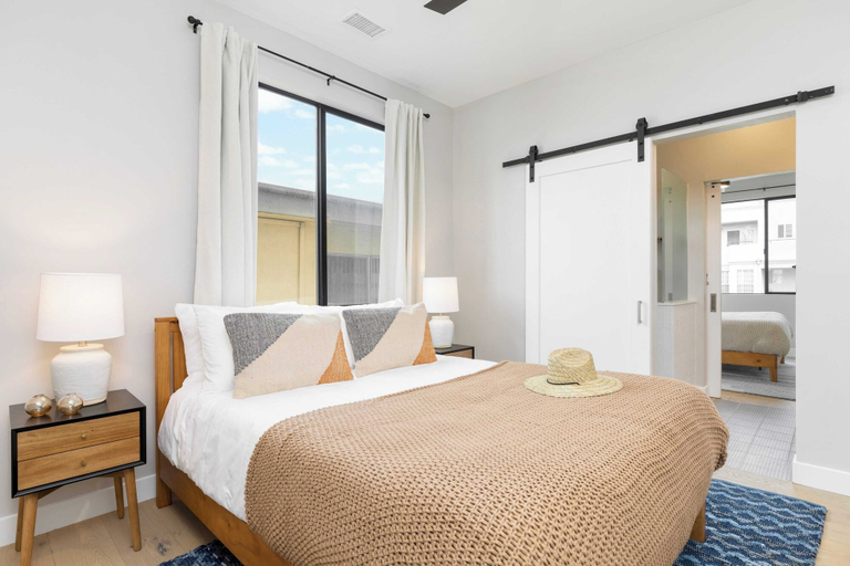 Bedroom 4, Pacific Villa by Avantstay Steps From Beach Luxurious Modern Indoor-outdoor Living, San Diego